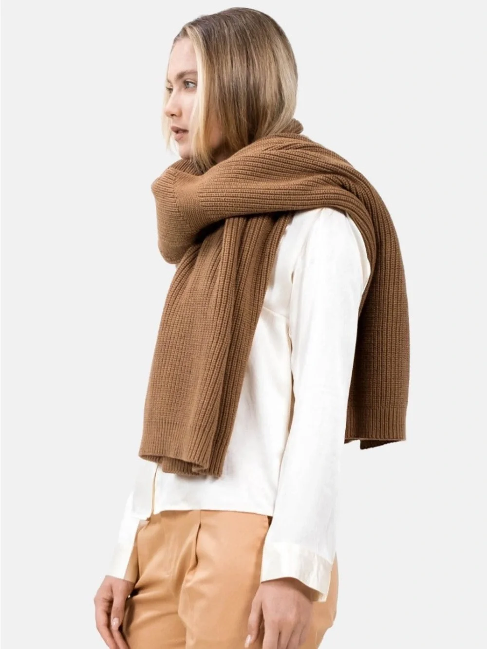1 People Olden OLA - Blanket Scarf & Throw - Doe